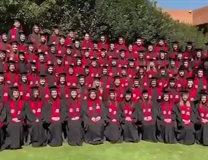 Se cayó la grada de la Ibero y TikTok no los va a dejar olvidarlo jamás